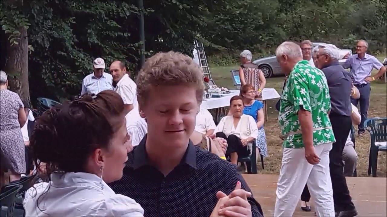 Cote piste de danse Festival Accordeon Gencay 2019