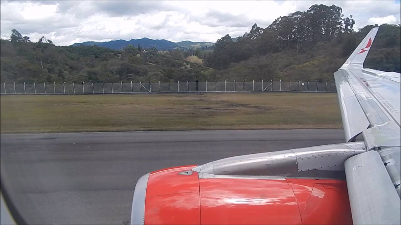Avianca Airbus A321 despegando de Medellin Jose Maria Cordova Rionegro