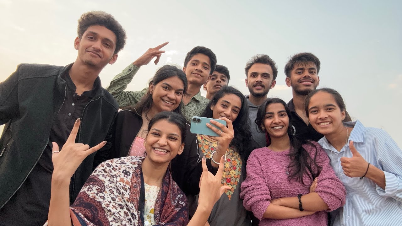 Evenings with cousins feel warm, happy, unforgettable always.🧿♥️
