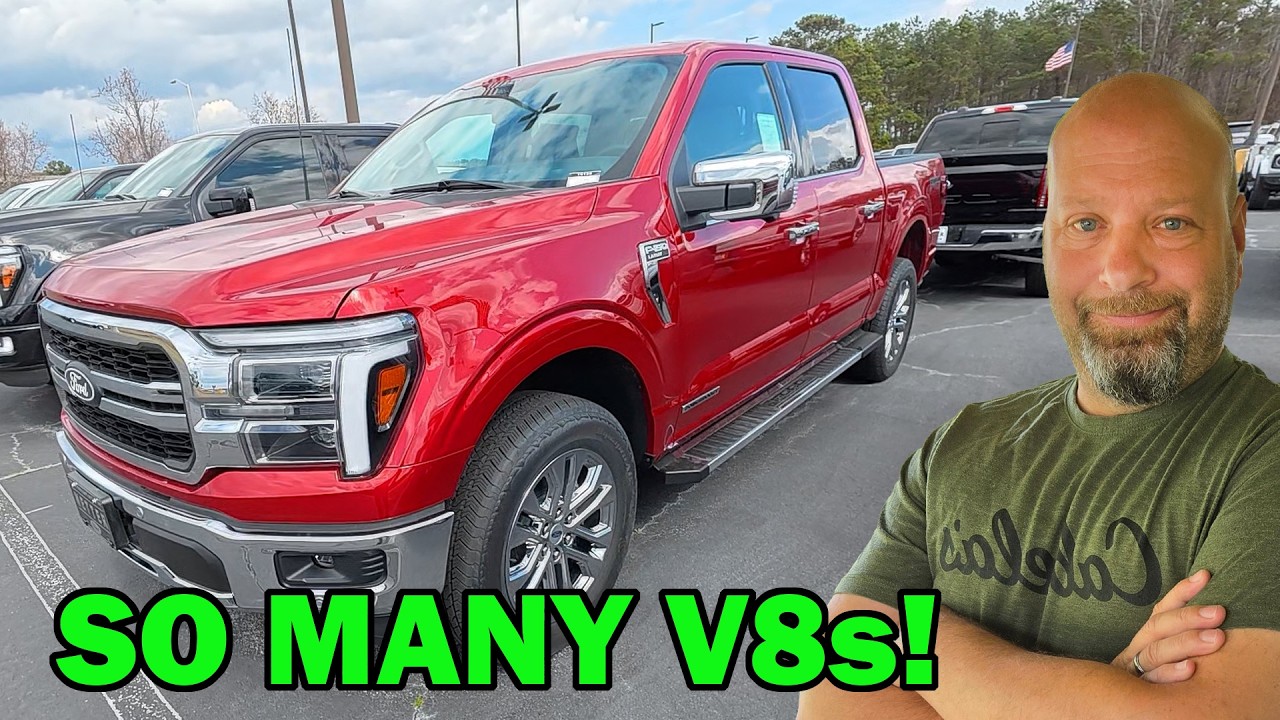 На площадке нового дилерского центра Ford 2026 года представлено множество Ford F150 с двигателем...