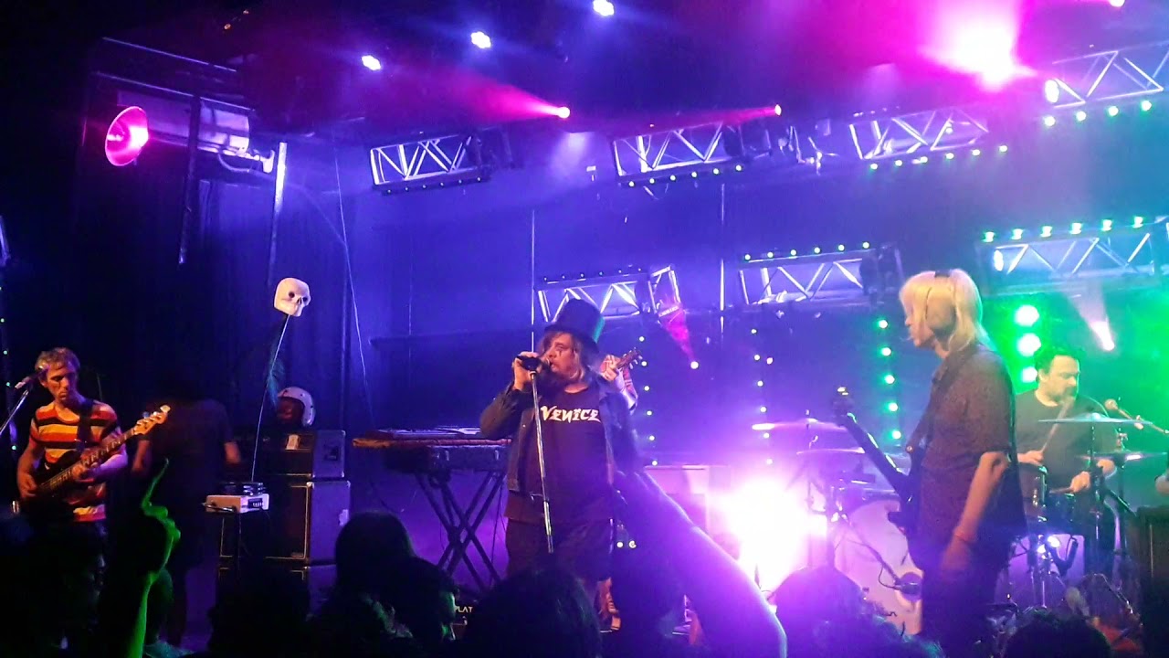 Massacre I'm Eighteen(Alice Cooper) live la trastienda 27/11/2021