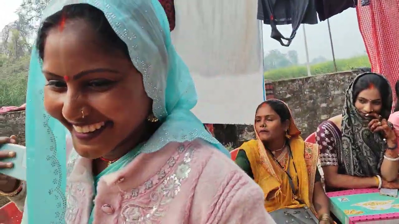Blue video doston kaisa laga comment karke jarur batana