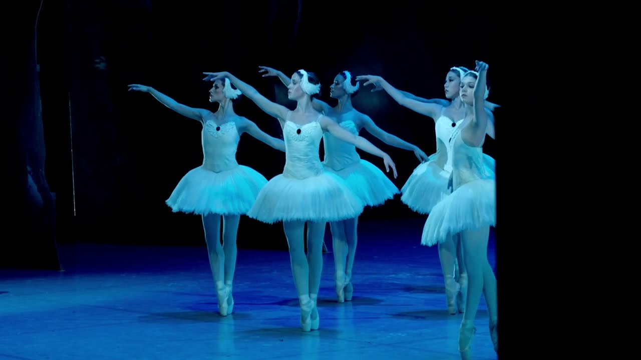 Swan Lake at Dubai Opera