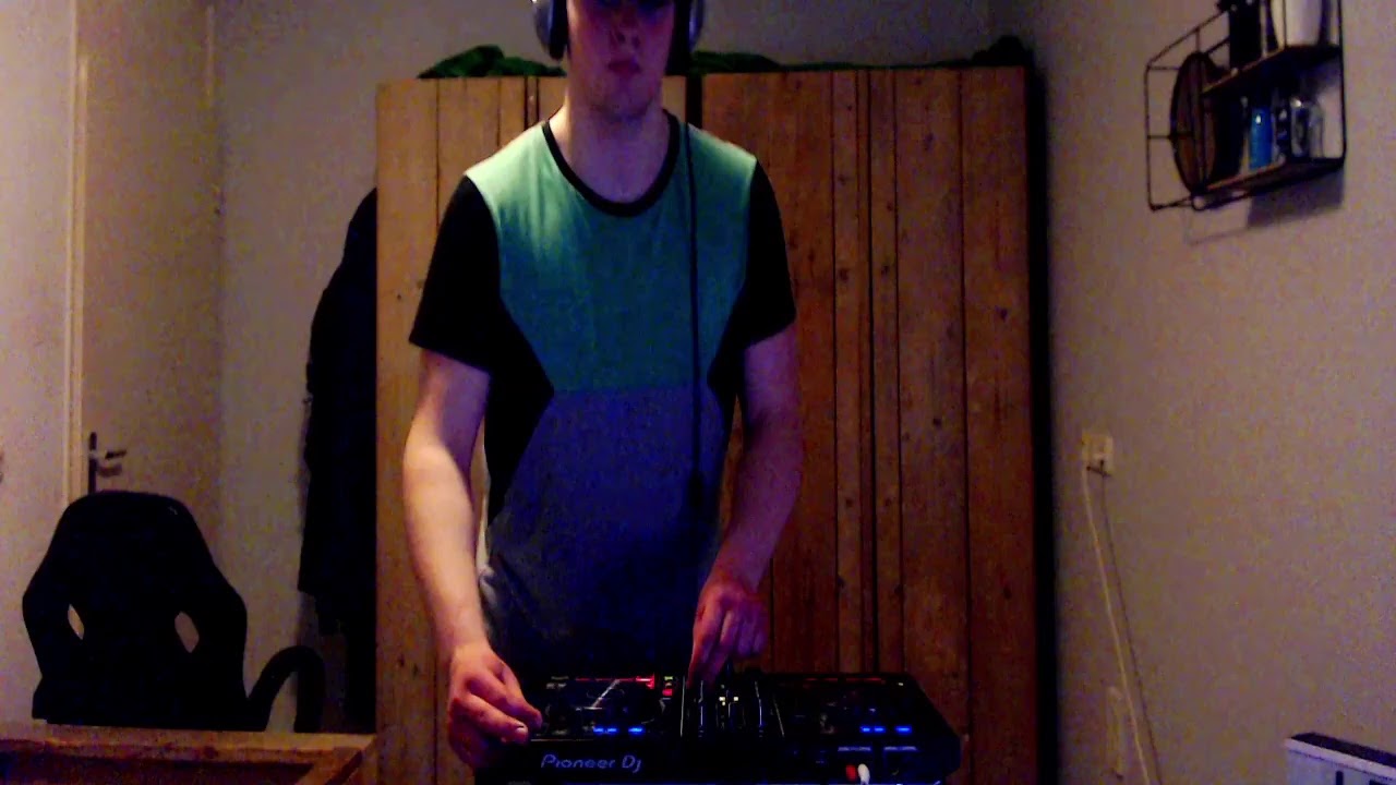 HARDBASS FRIDAY! - GARXZI LIVE SET 17-4-2020