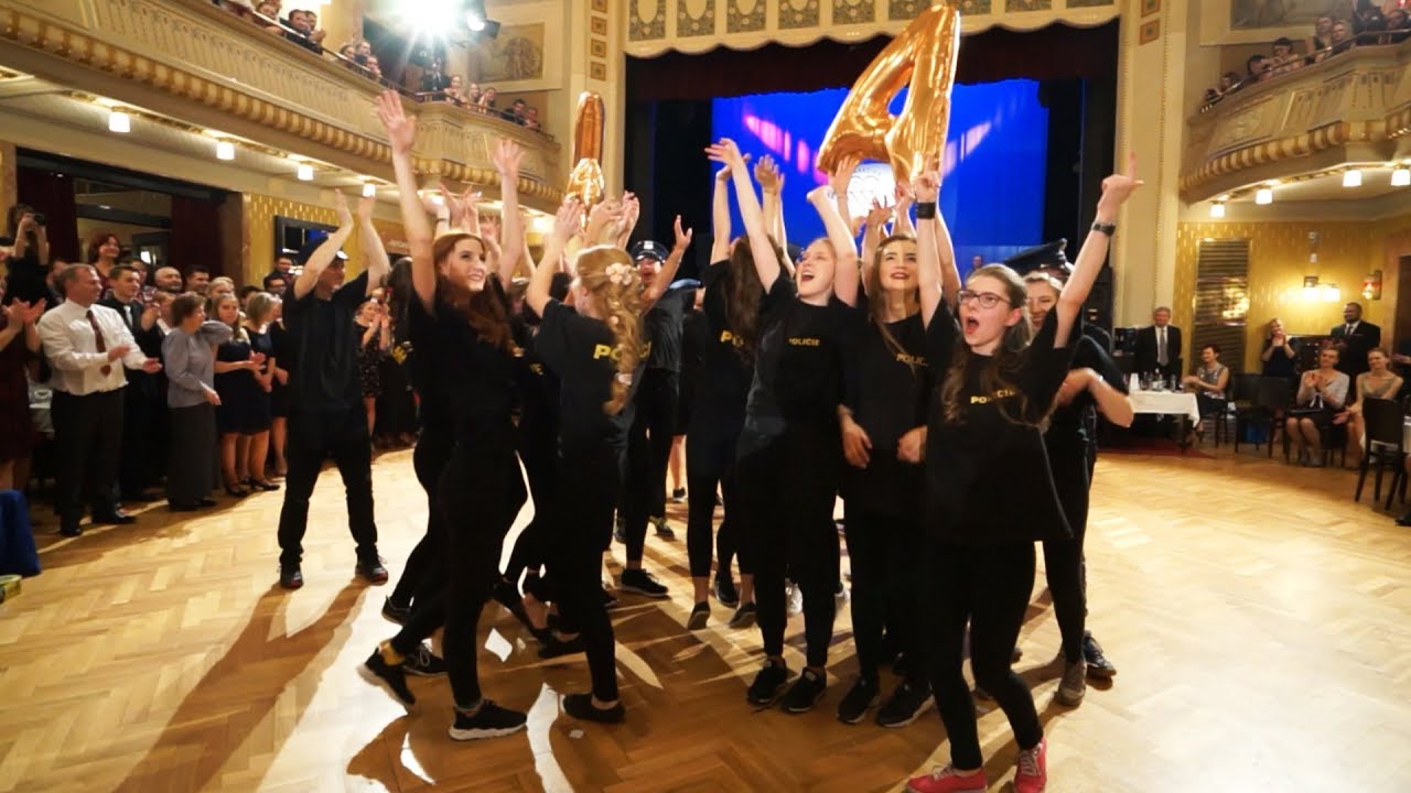 Předtančení 4A | Gymnázium Dobruška 2019