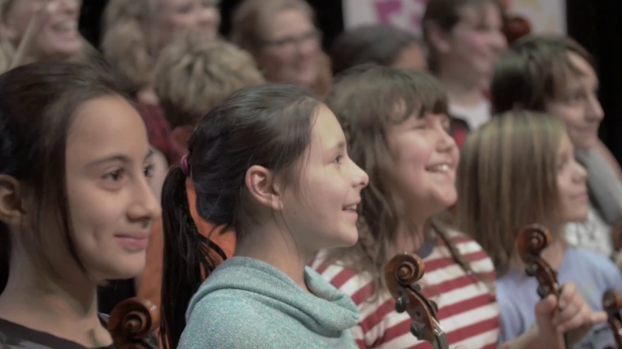 La fondation evenko, de concert avec nos écoles : Mara Tremblay visite l'école Le Plateau