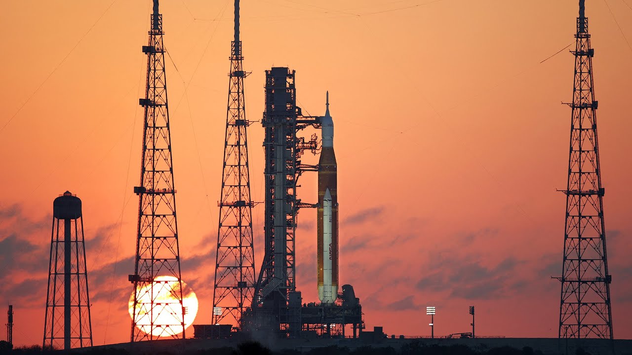 NASA Prepares for Artemis II for Moon Flyby Mission