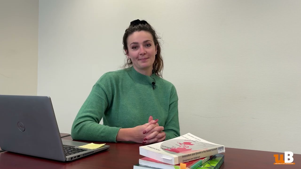 Océane, doctorante en économie