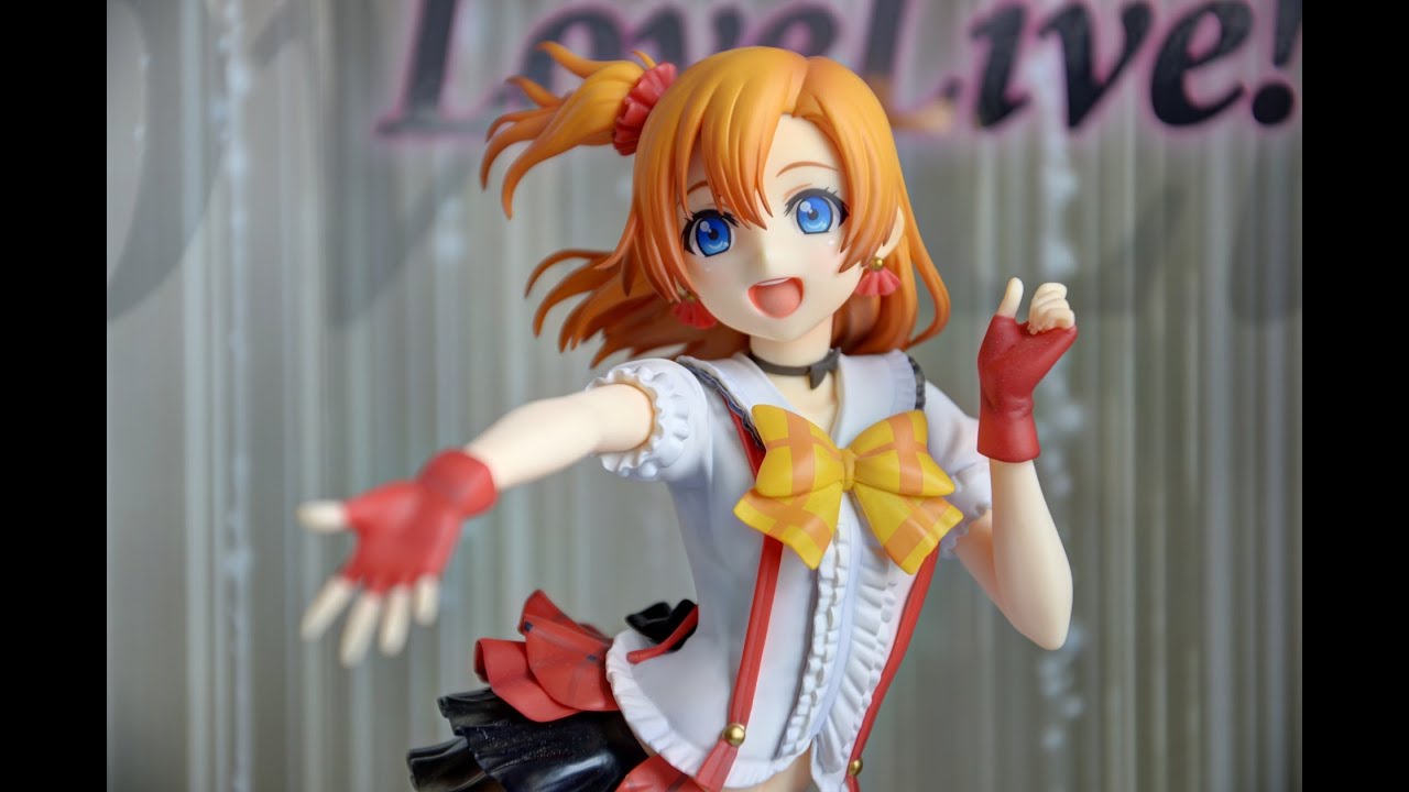 Kousaka Honoka 1/8 Anime Figure Review + Unboxing