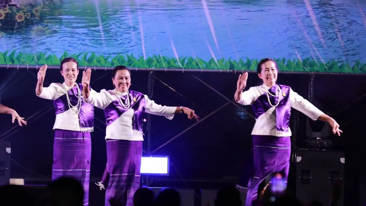 สาวเอยบ้านอยู่กะเลอ / พ.อ.อดุลย์ (ดีเจวิทยุฅนไทยพวน บ้านหมี่ จ.ลพบุรี)