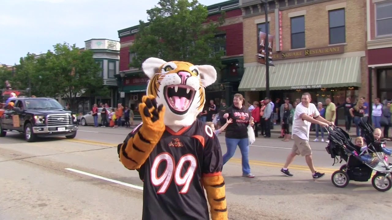 Libertyville HS Centennial Homecoming
