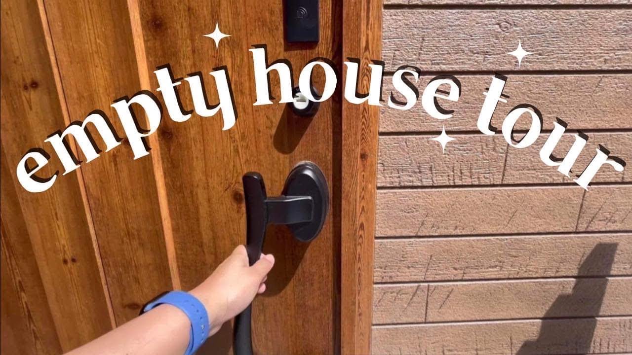 Life in Japan 🎌: We bought a House 🏠 | Empty House Tour (ハウスツアー)