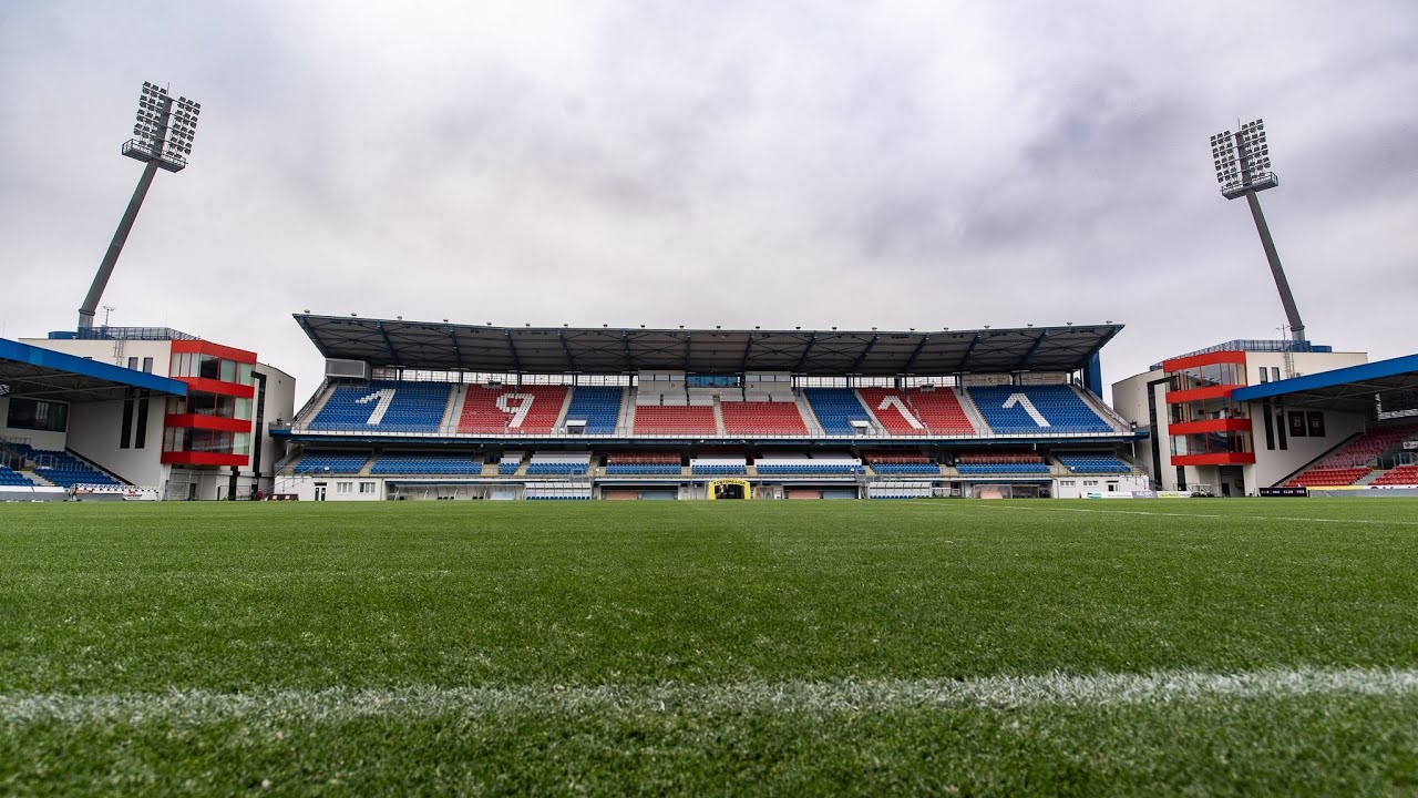 Doosan Arena (FC Viktoria Plzeň) – první mimopražský stadion, na kterém se hrála Liga mistrů