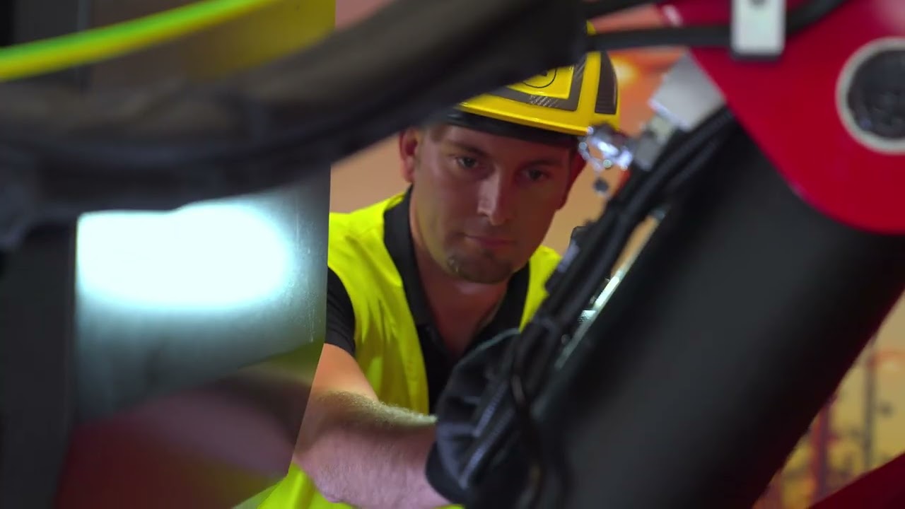 PALFINGER Service - INSPECTION_BEFORE_STARTING_THE_PK13000T