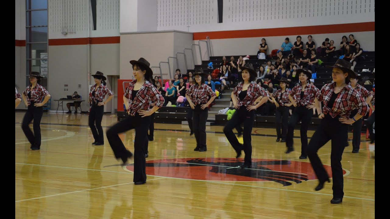 Line Dance/Country Dance: Country Road