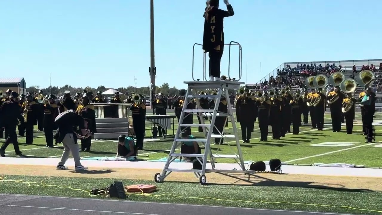 Howard W. Blake High School Marching Yellow Jackets ￼
