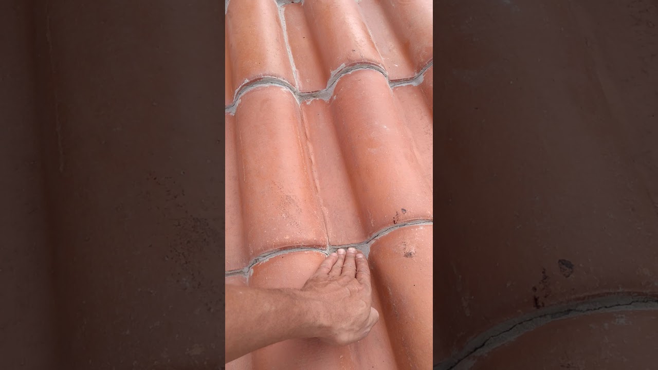 Manutenção de Telhado com Cimento / Aplicação de manta asfaltica adesiva aluminizada