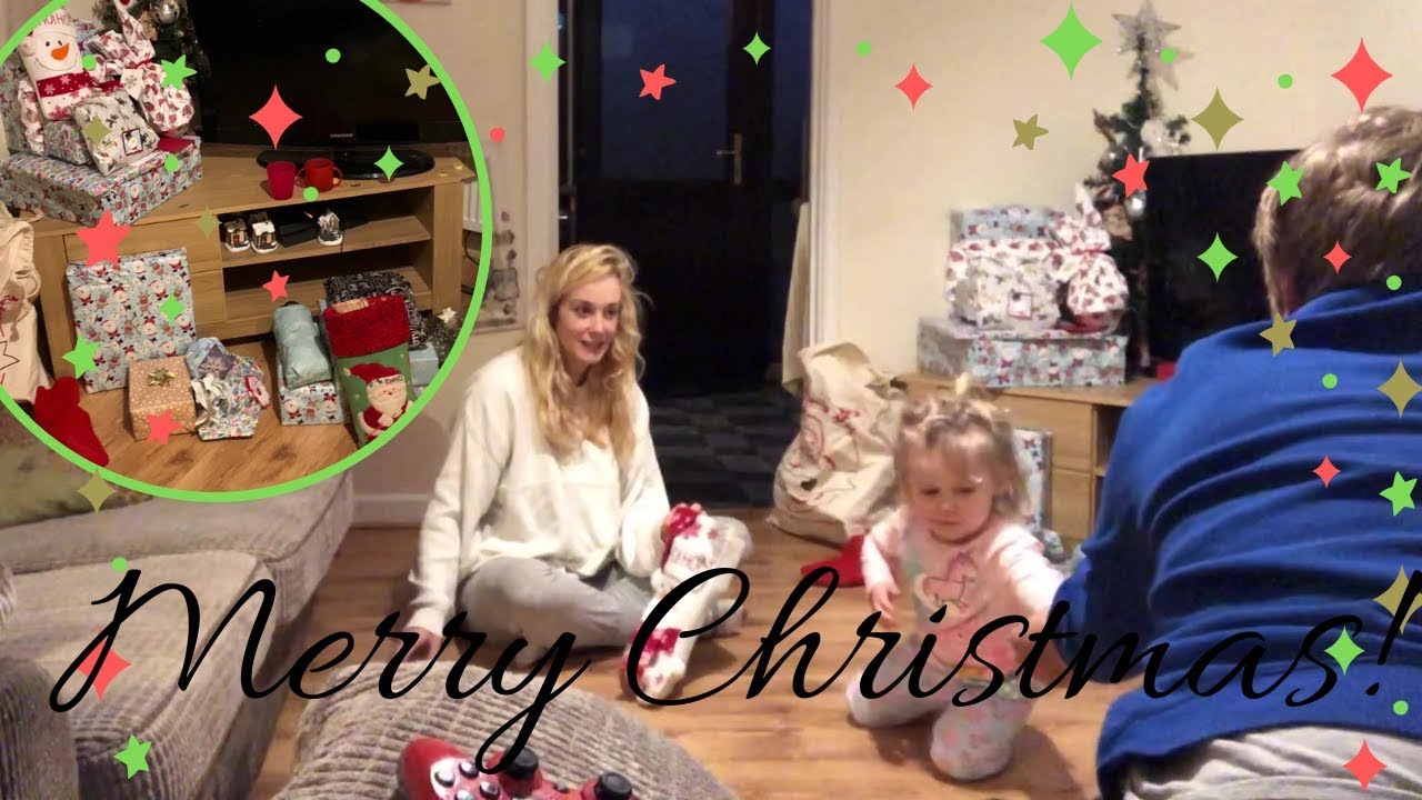 CHRISTMAS MORNING 2018 || OPENING PRESENTS
