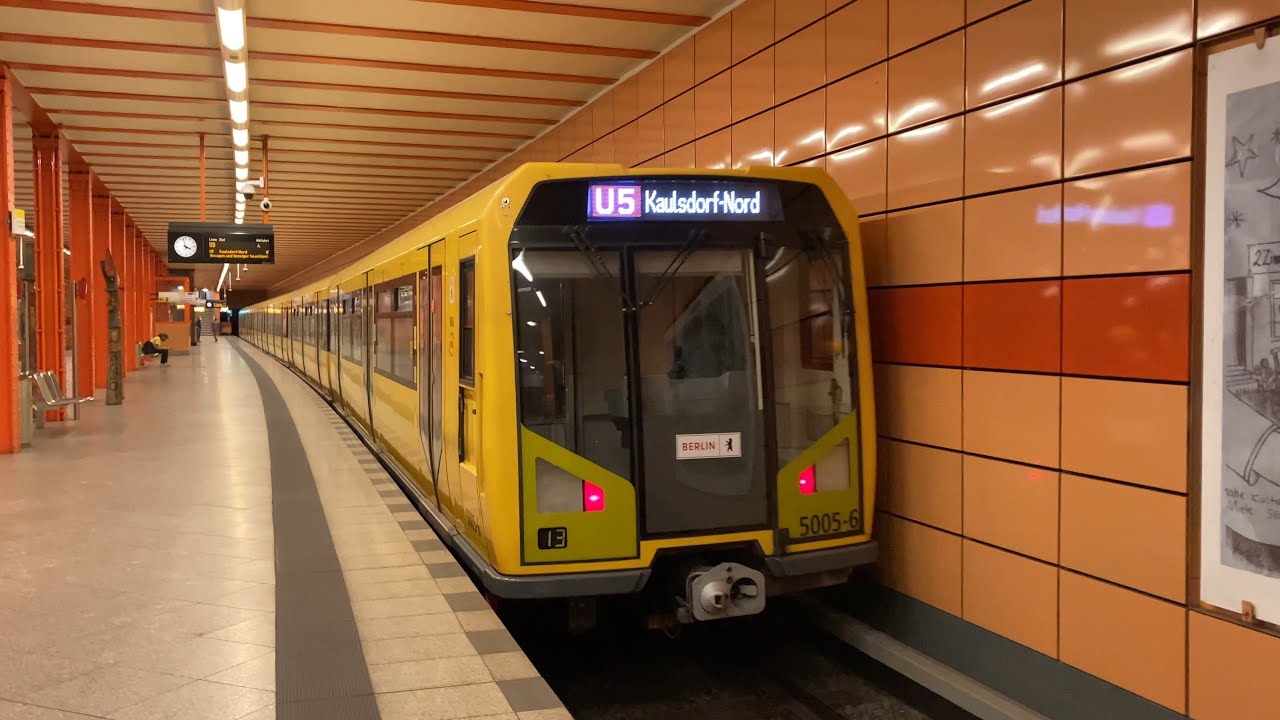 U-Bahn Berlin - Der Bahnhof Schillingstra&szlig;e