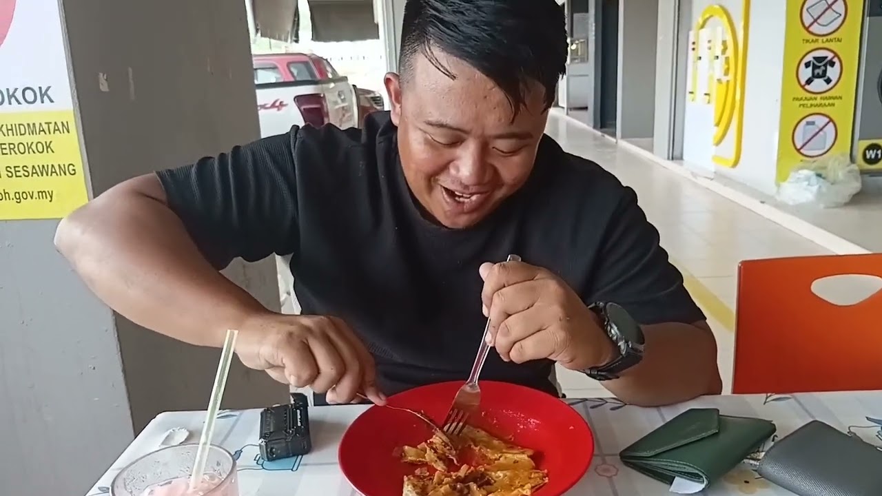 Seminggu lagi kerja di hulu baleh tiba2 mengidam nak makan kampua pula,jalan2 cari makan mantap