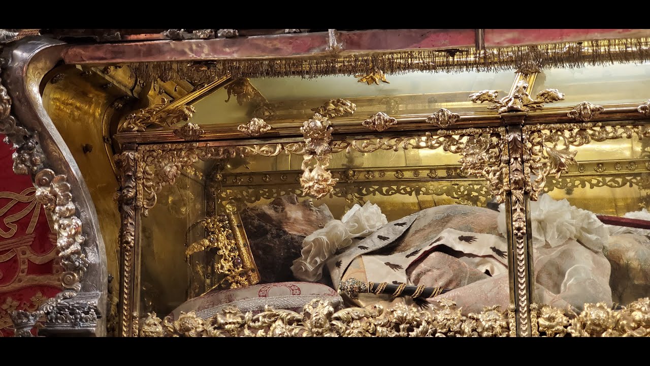 Día de San Fernando Sevilla cuerpo incorrupto de Fernando III el Santo Sevilla express #sanfernando