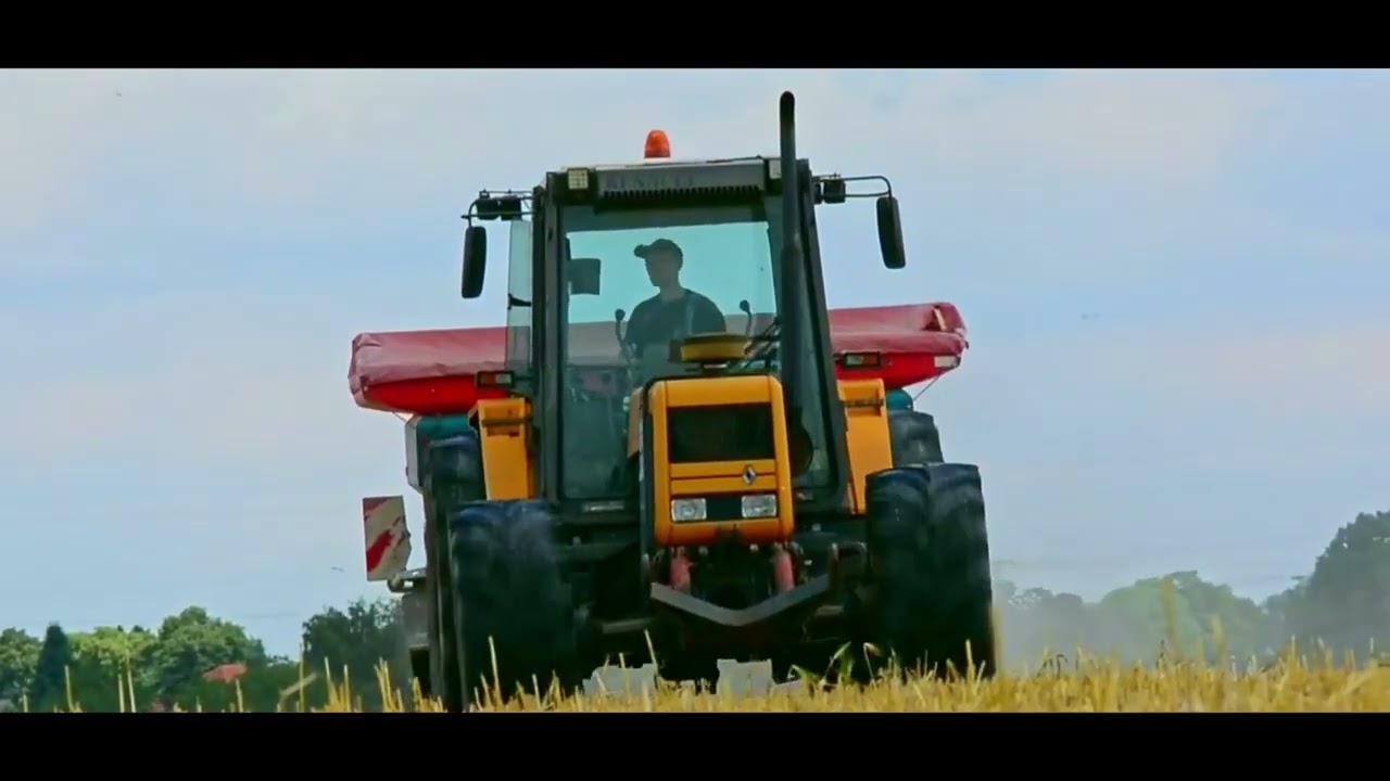 Jęczmień skoszony, przygotujmy pole na poplony !! Mix prac pożniwnych !!