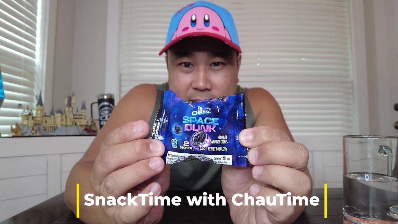 Oreo Space Dunks into my life.  Pop Pop Pop.  Snack time with ChauTime.  Best Oreo Ever?