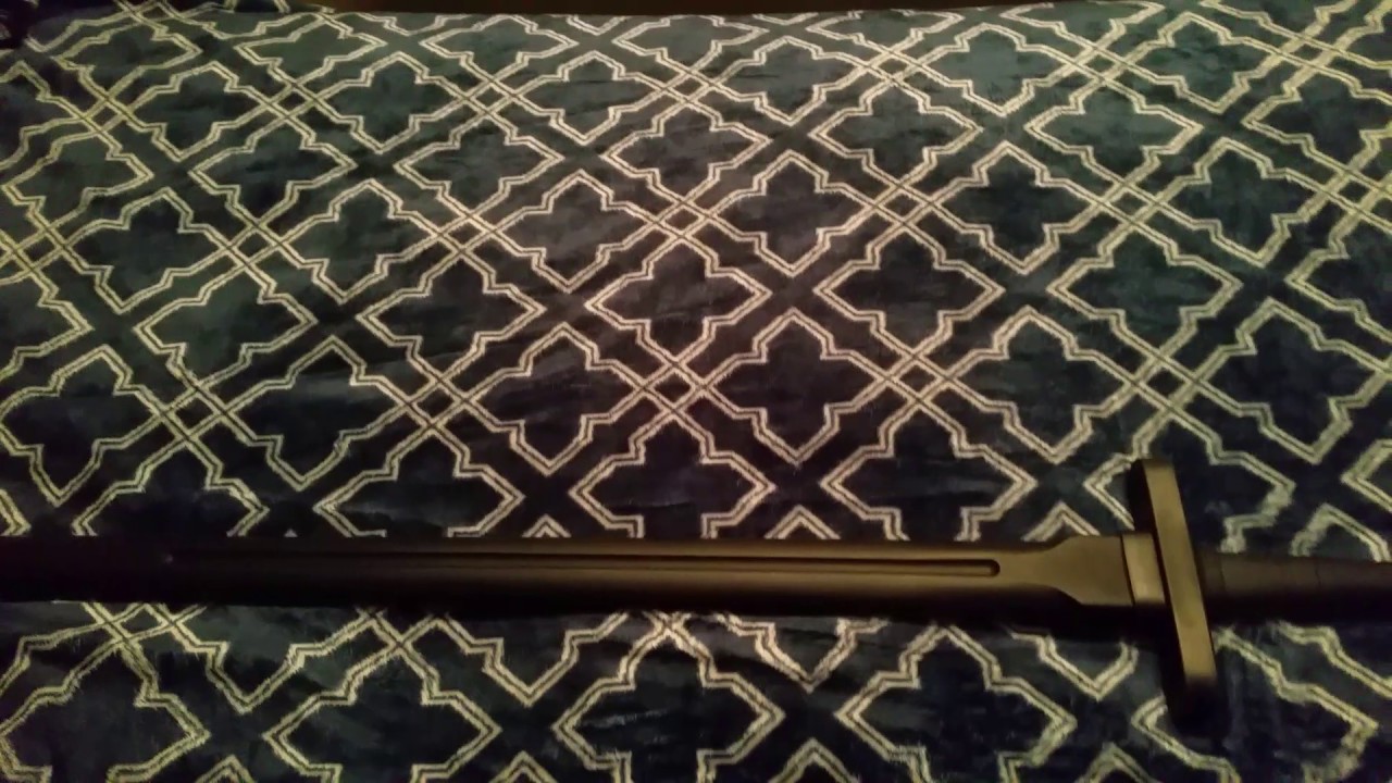 [REVIEW] Cold Steel Medieval Training Sword (Hand and a half sword comparison)