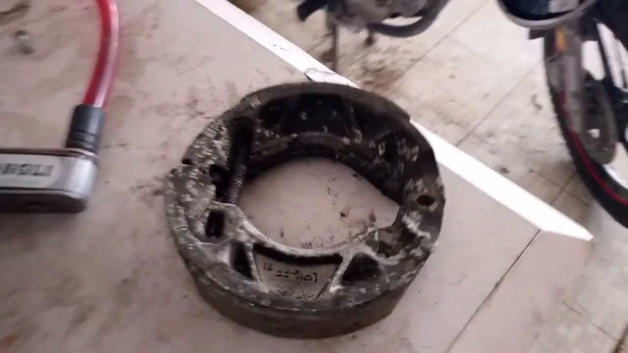 Ybr Brake shoe Change after 3 Years #short