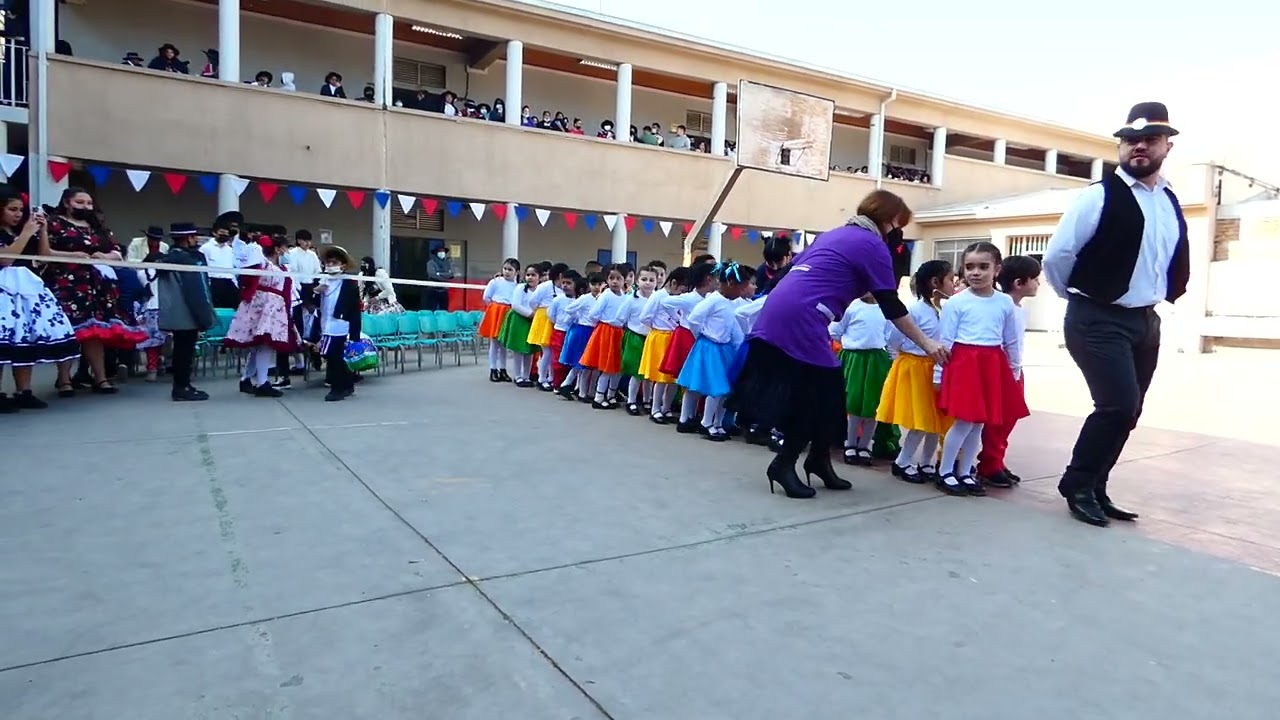 Carnavalito del cienpies - Kínder ver.