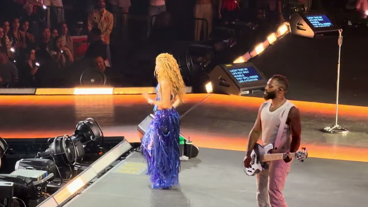 Shakira, &ldquo;Whenever, Wherever&rdquo;, Barclays Center, Brooklyn NYC 7/21/26
