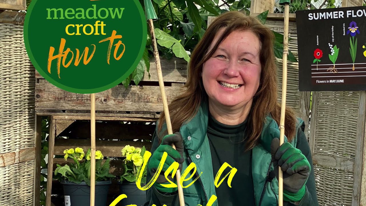 How to...Use a growbag waterer