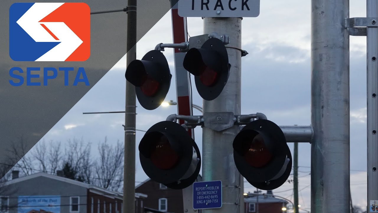 New Railroad Crossing Signal | Main Street Railroad Crossing, Norristown, PA