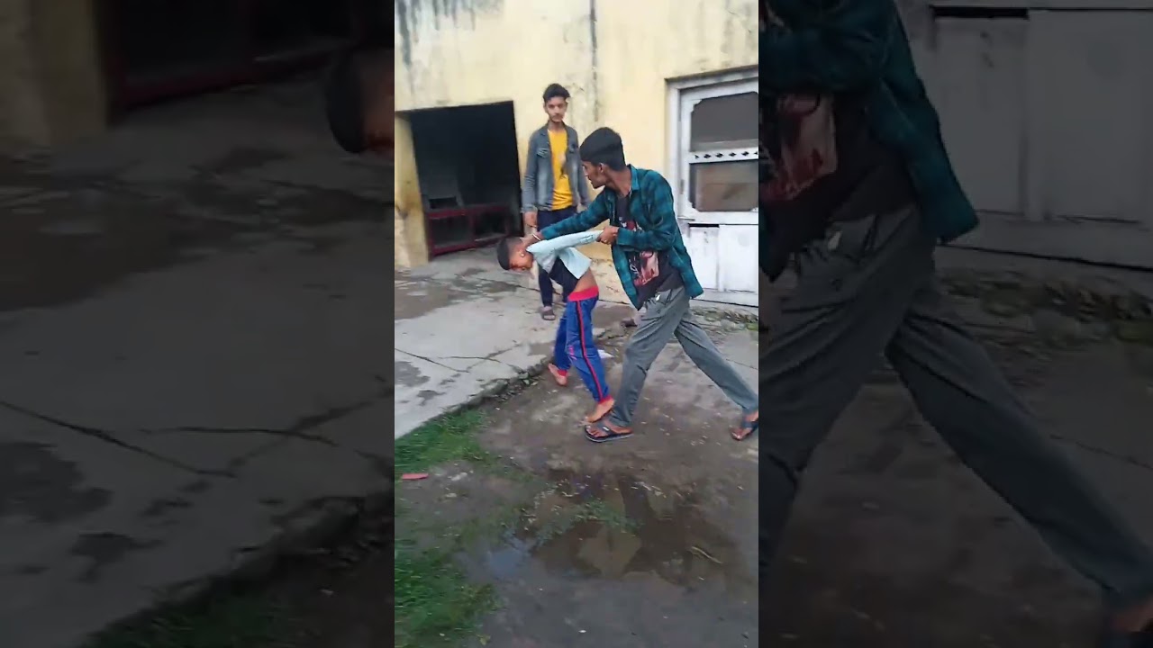 fight b/w ( saun and fido) marheen kathua part 2