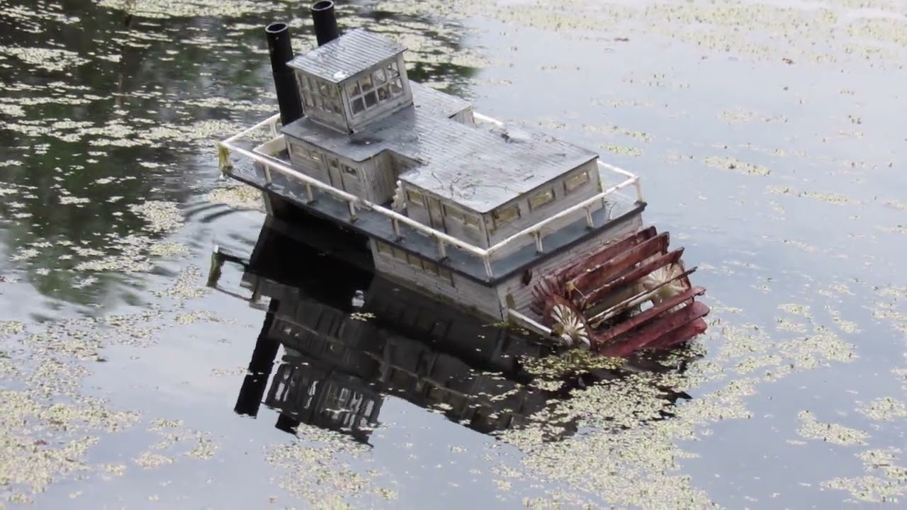 Paddle steamer sinking