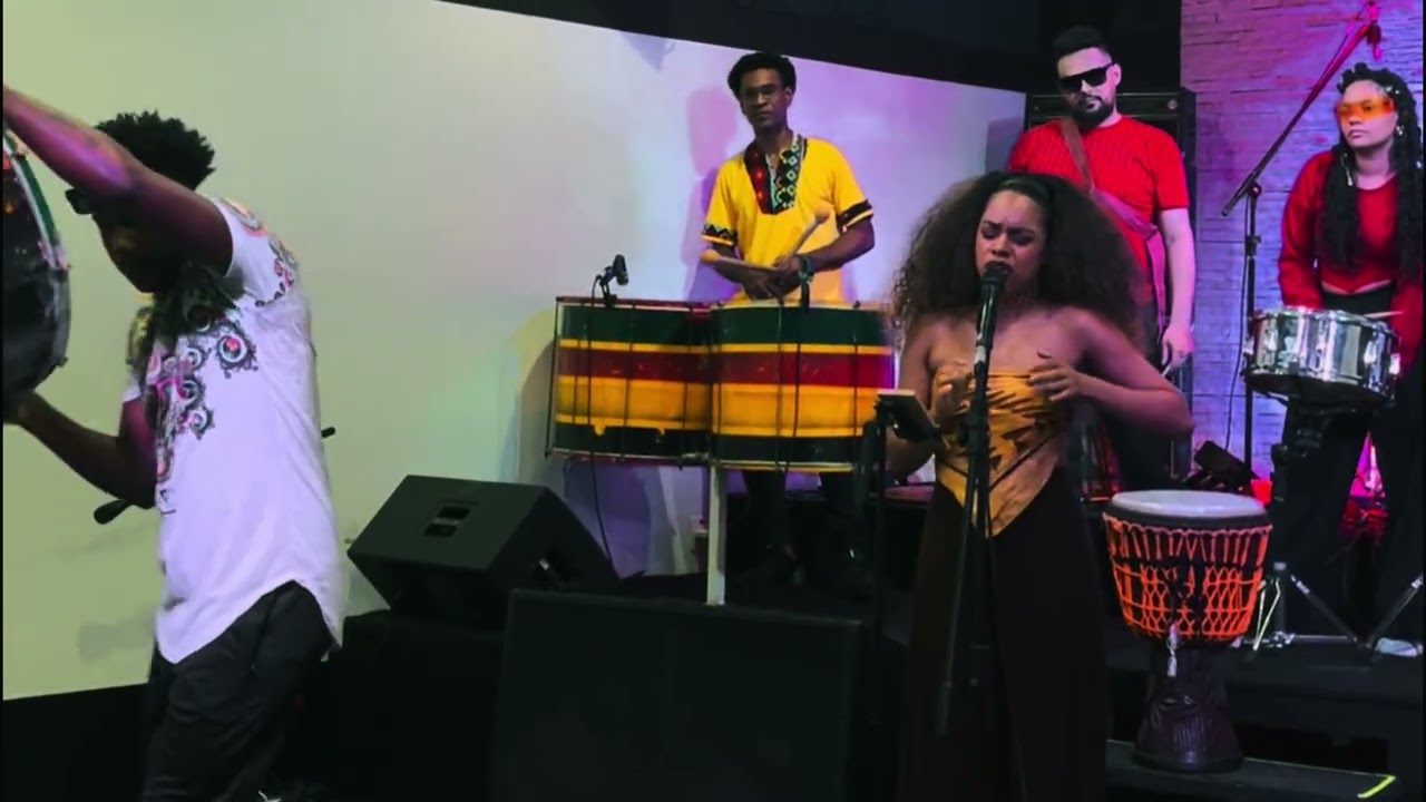 Teaser makele poesia dos tambores