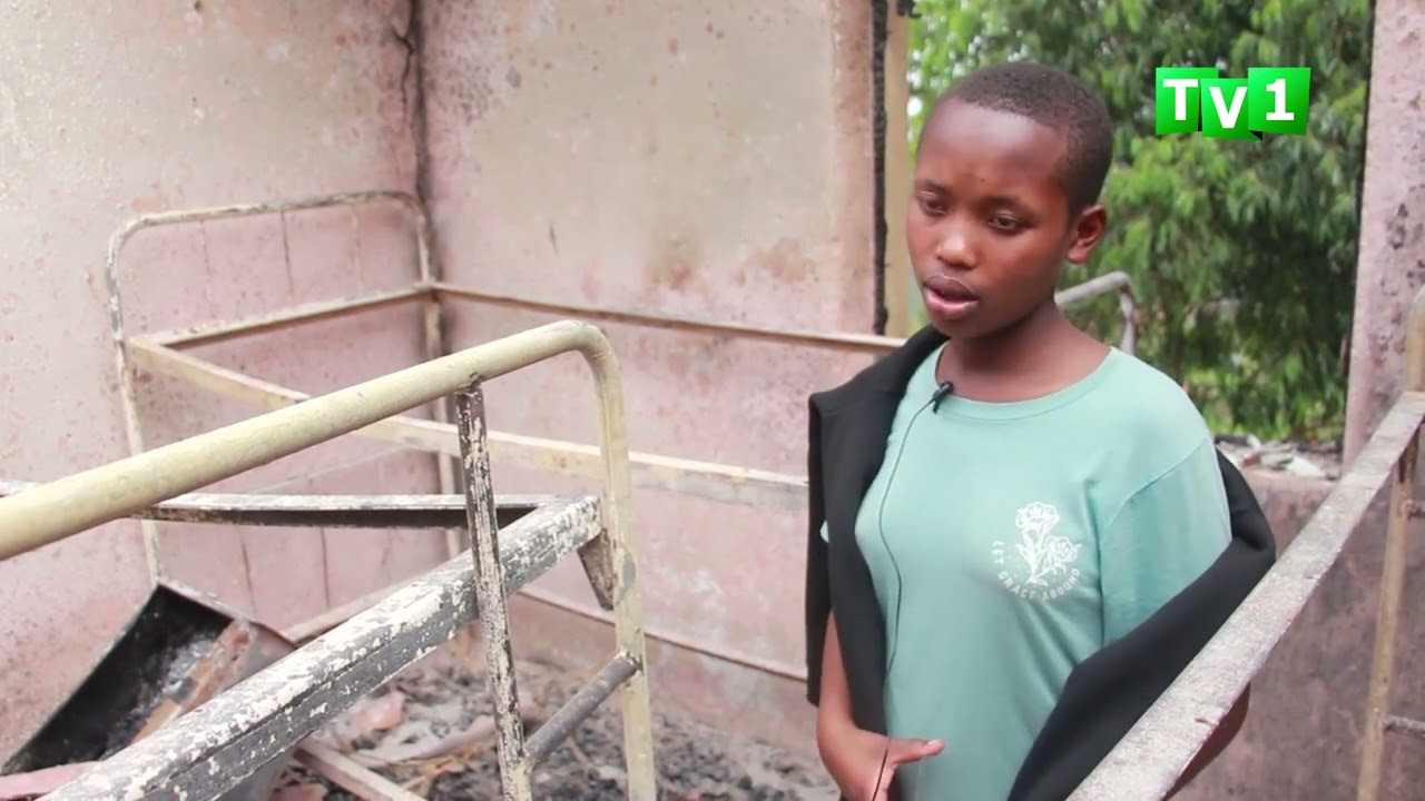 Nyaruguru:  Icumbi ry'ikigo cya GS Runyombyi ryafashwe n'inkongi y'umuriro rirakongoka
