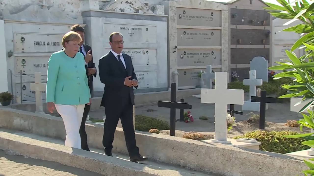 Ventotene - Renzi, Merkel e Hollande visitano la tomba di Altiero Spinelli (22.08.16)
