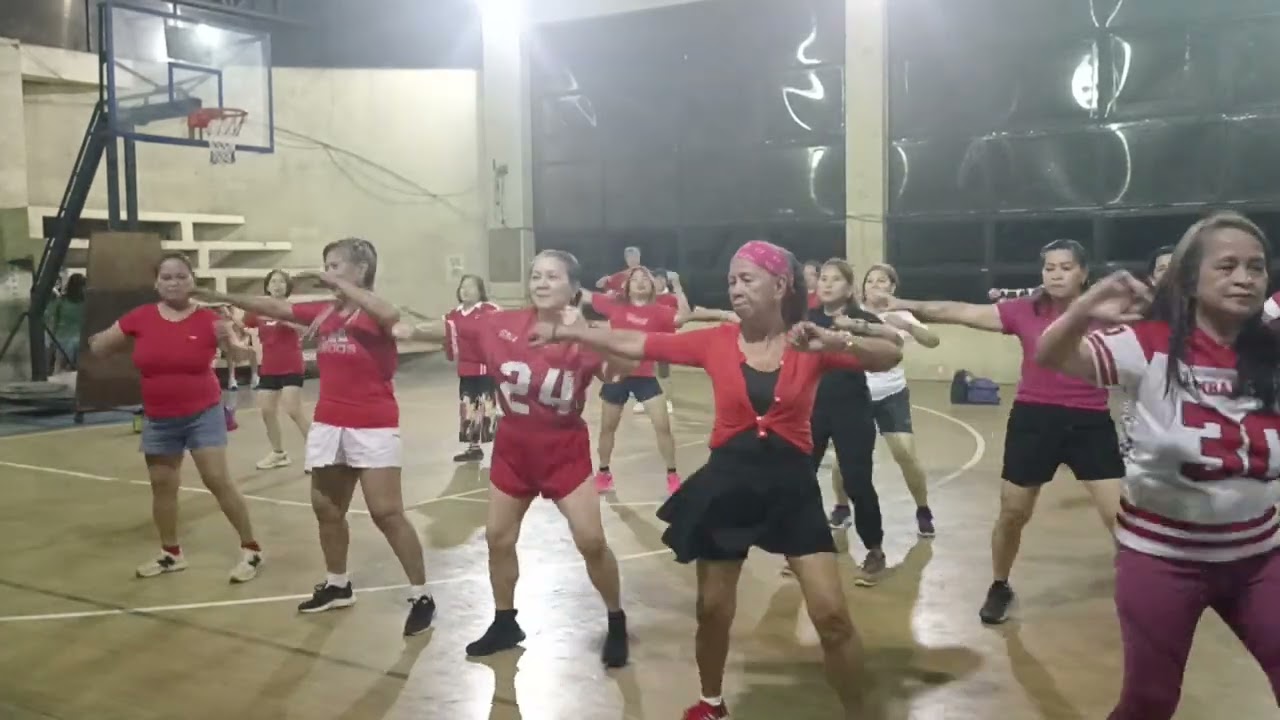 @knlphysicalfitness1425 Monday zumba with ZIN Romer. Music belongs to the rightful owner 