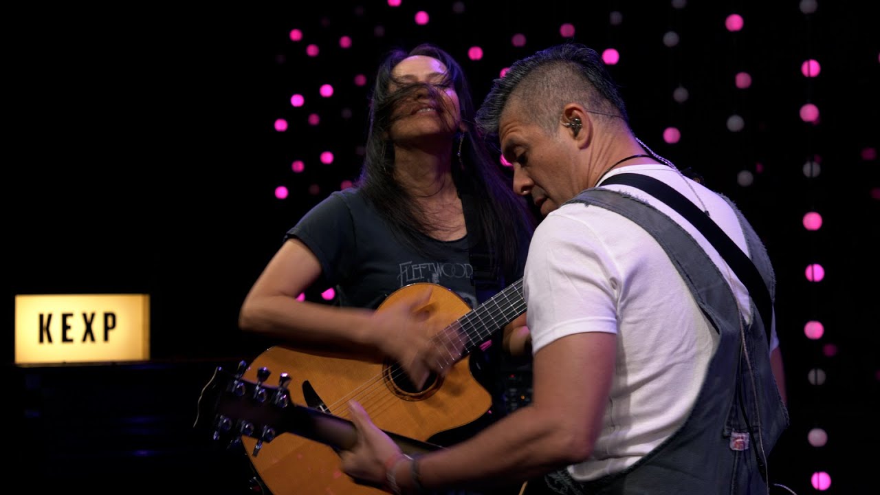 Rodrigo y Gabriela - Full Performance (Live on KEXP)