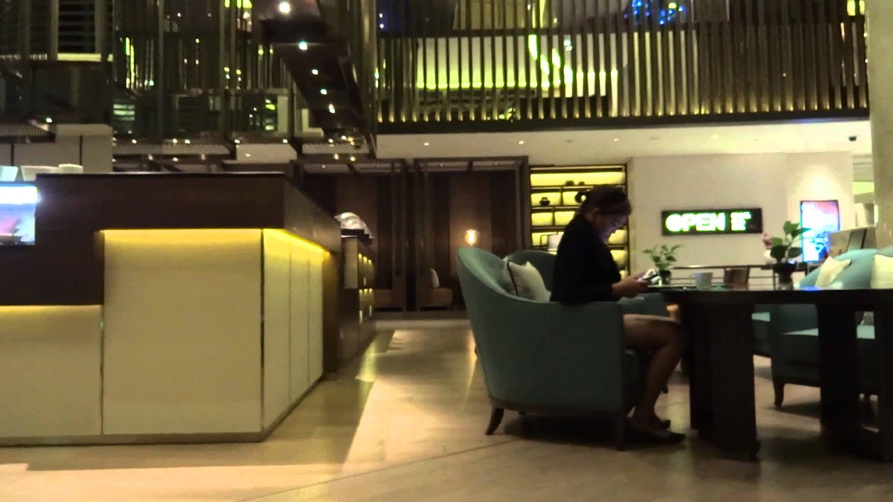 SONY QX10 Video Test - Hilton Hotel