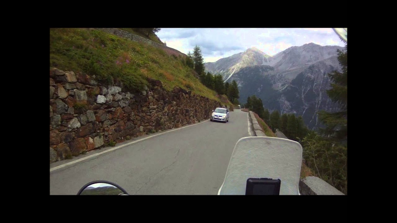 XTZ 750 downhill @ Stelvio