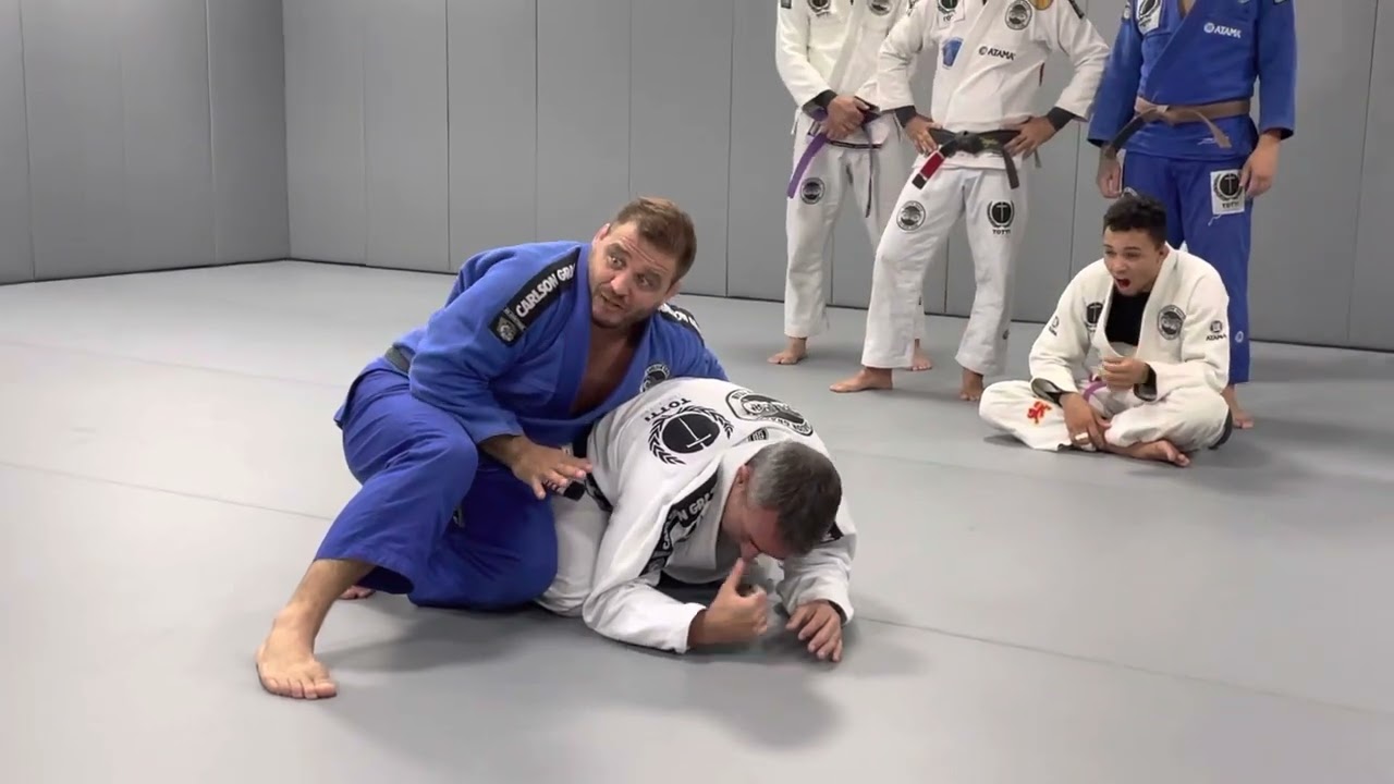 A aula de Jiu-Jitsu do professor Vinícius Cruz na Carlson Gracie Leme