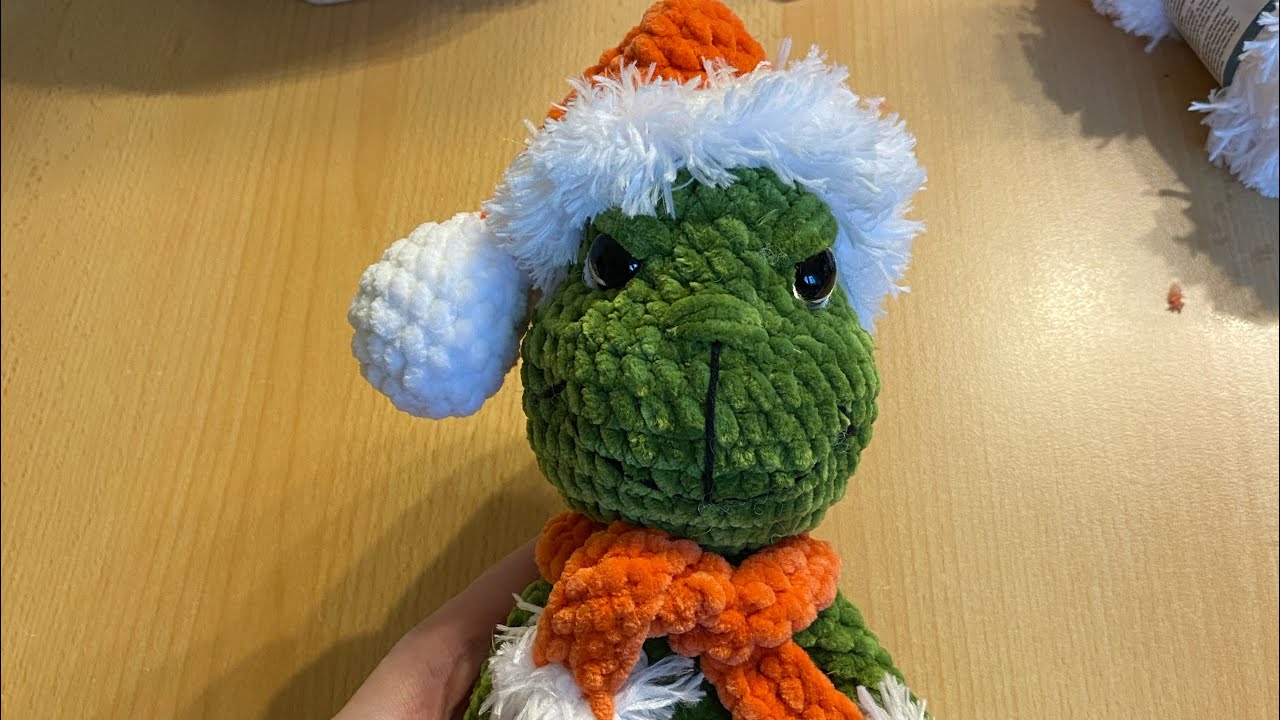 gehäkelter Grinch ,,Mini Freunde,, Teil2