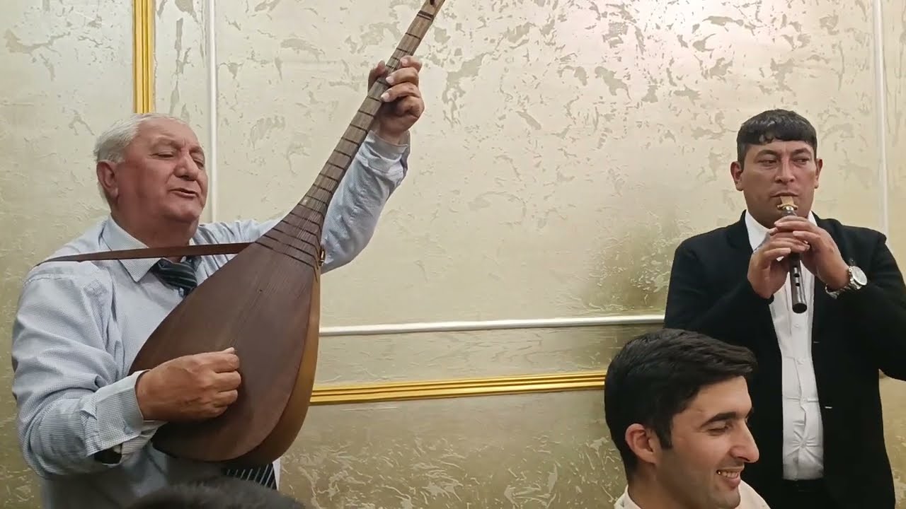 Aşıq Qənbər, balabançı Haqverdi -