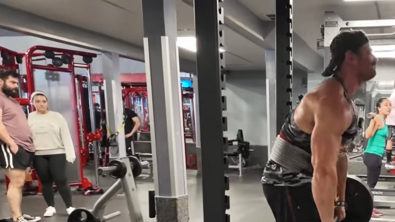 Gymgoers BAFFLED by Heavy H0RSEC0CKERY