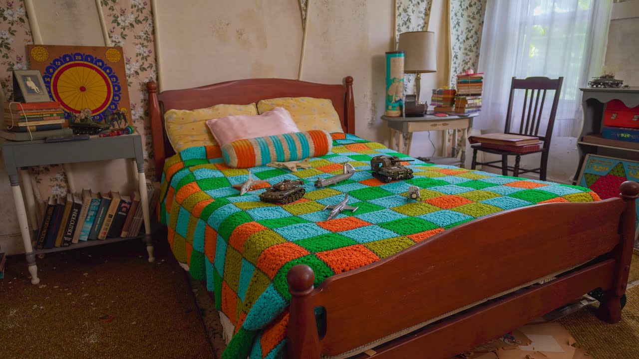 Abandoned Time Capsule Home With Amazing Toys From The Past Everything Left Behind | 4K