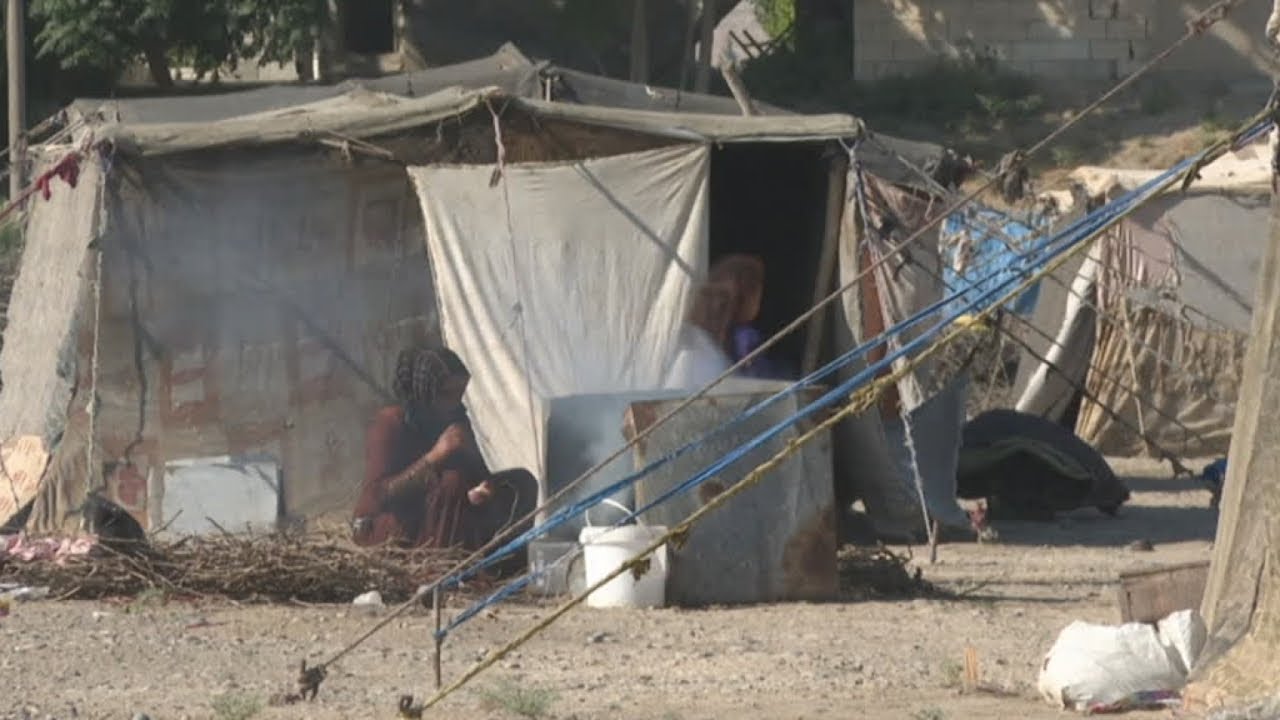 La vita nei campi profughi dimenticati della Siria