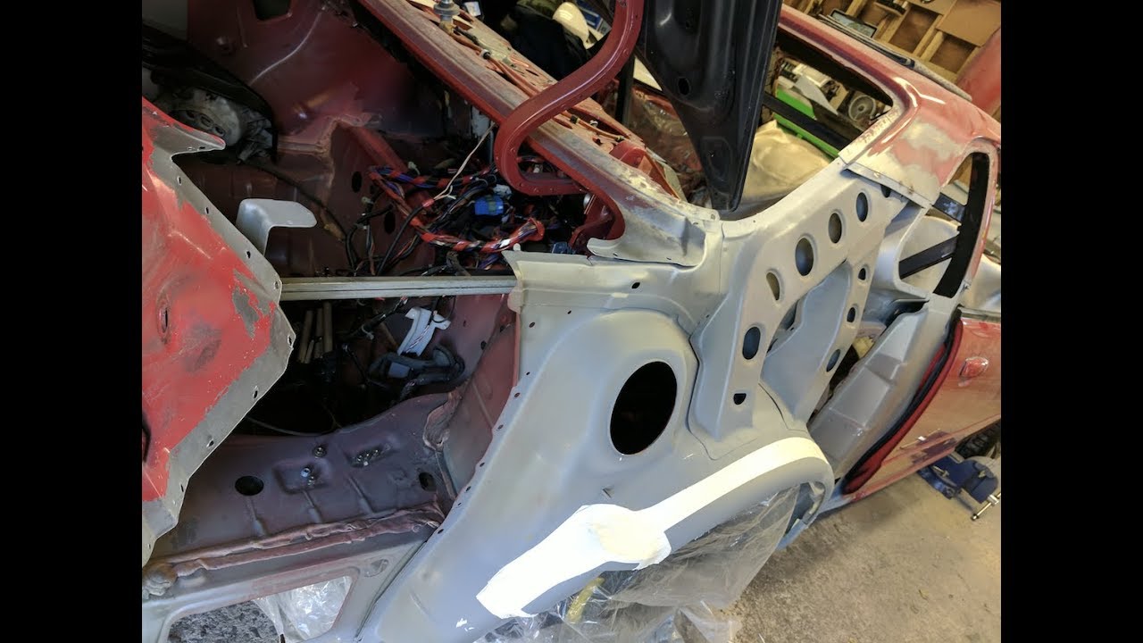 Nissan Skyline R34 GTR Project goes under the knife