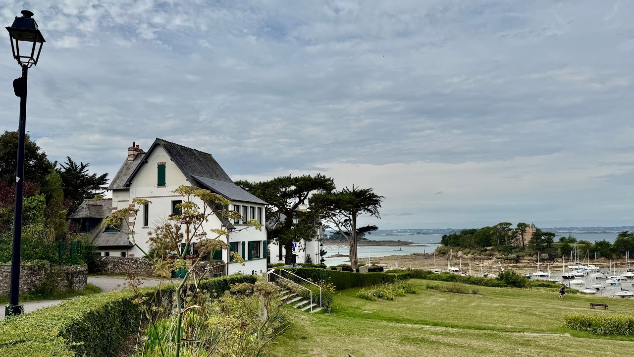 Saint-Briac-sur-Mer, France. A perfect weekend seaside escape. 